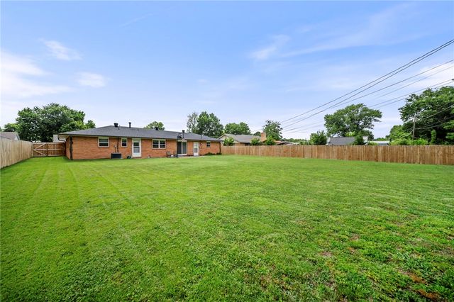 501 Janet Street, Springdale, AR 72762