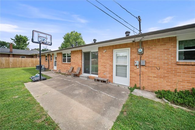 501 Janet Street, Springdale, AR 72762