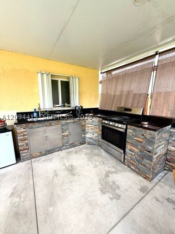 14105 SW 161st Ct, Miami, FL 33196