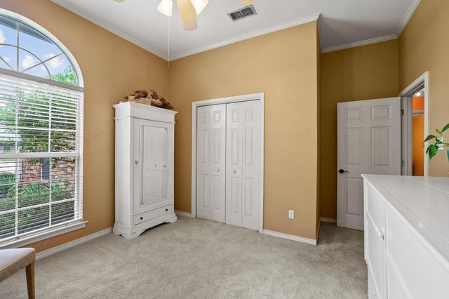 10 Fairway Loop Drive, Pottsboro, TX 75076