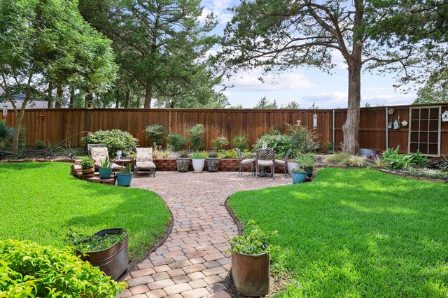 10 Fairway Loop Drive, Pottsboro, TX 75076
