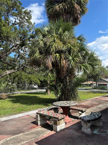 422 15TH AVENUE S, St Petersburg, FL 33701