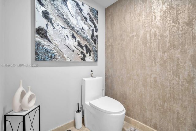 333 Las Olas Way 405, Fort Lauderdale, FL 33301