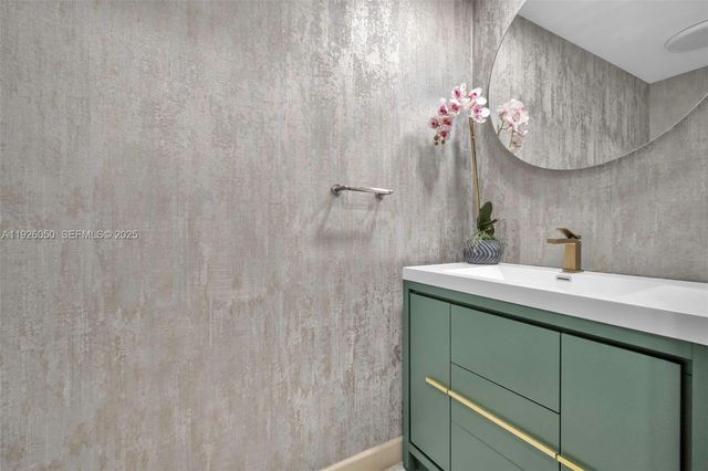 333 Las Olas Way 405, Fort Lauderdale, FL 33301