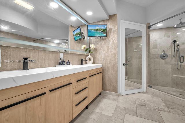 333 Las Olas Way 405, Fort Lauderdale, FL 33301