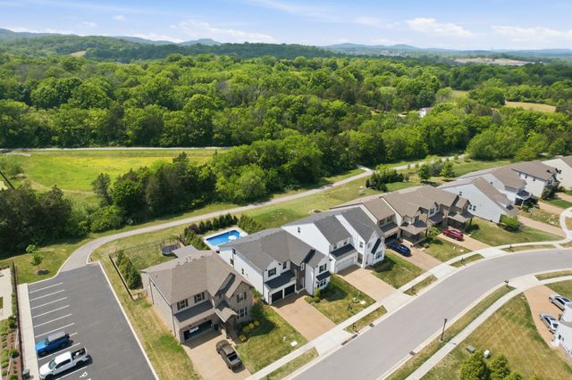 1113 McClellan Ln, Nolensville, TN 37135