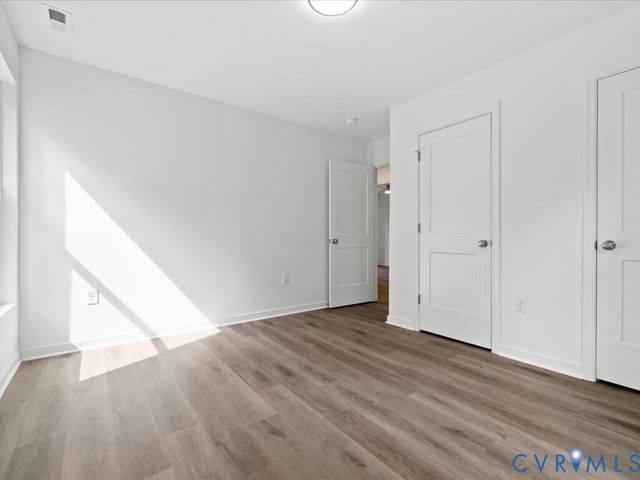 6337 Oak Dr, Quinton, VA 23141