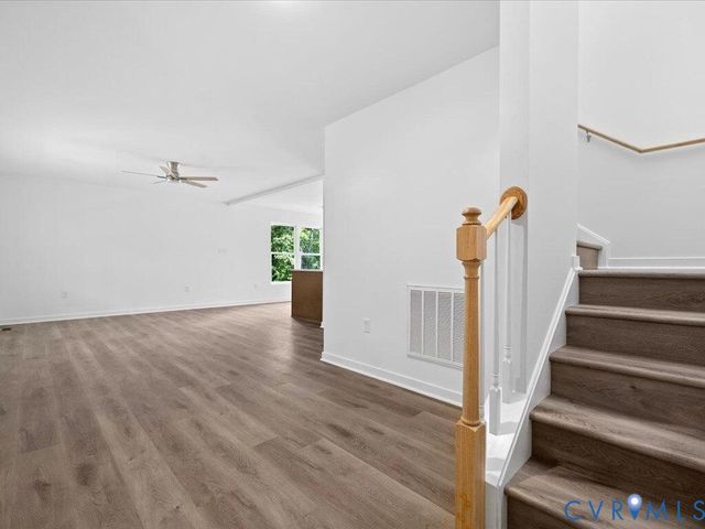 6337 Oak Dr, Quinton, VA 23141