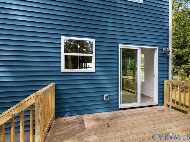 6337 Oak Dr, Quinton, VA 23141