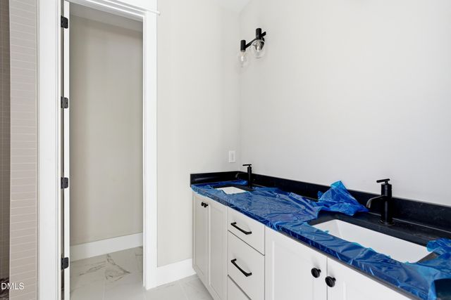 720 Noble Town Way 101, Raleigh, NC 27603