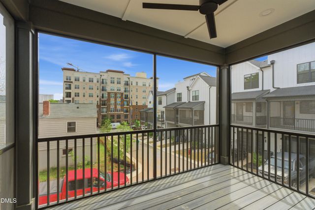 720 Noble Town Way 101, Raleigh, NC 27603