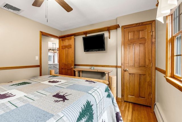 37 Home Street, Peabody, MA 01960