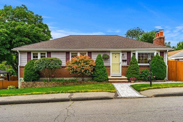 37 Home Street, Peabody, MA 01960