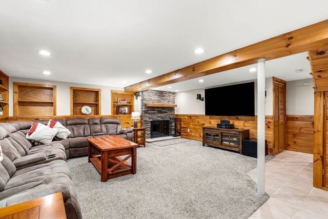 37 Home Street, Peabody, MA 01960
