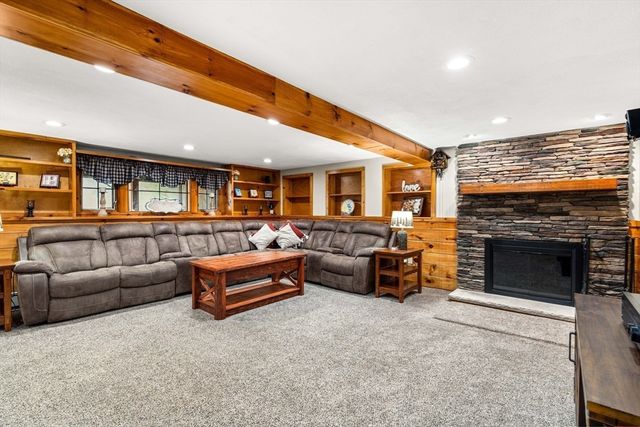 37 Home Street, Peabody, MA 01960