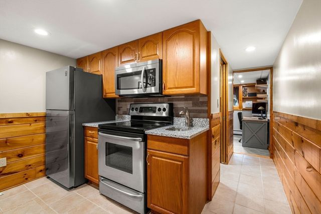 37 Home Street, Peabody, MA 01960