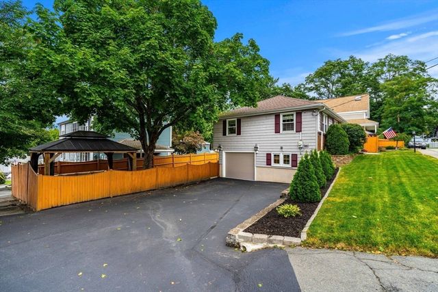 37 Home Street, Peabody, MA 01960