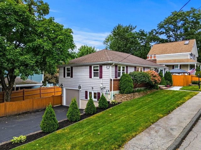 37 Home Street, Peabody, MA 01960