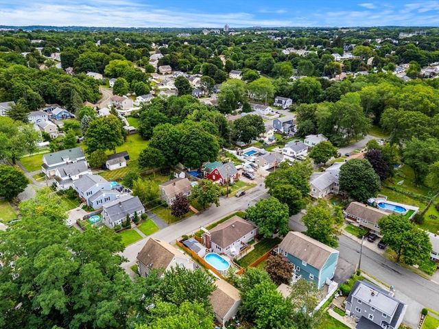 37 Home Street, Peabody, MA 01960