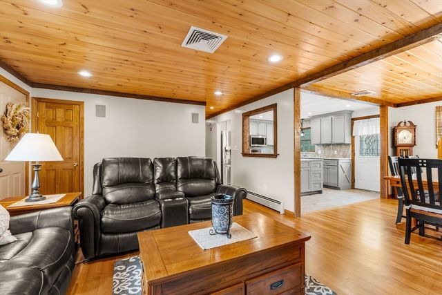 37 Home Street, Peabody, MA 01960