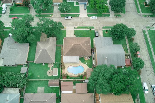 9807 Shell Rock Road, La Porte, TX 77571