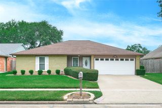 9807 Shell Rock Road, La Porte, TX 77571