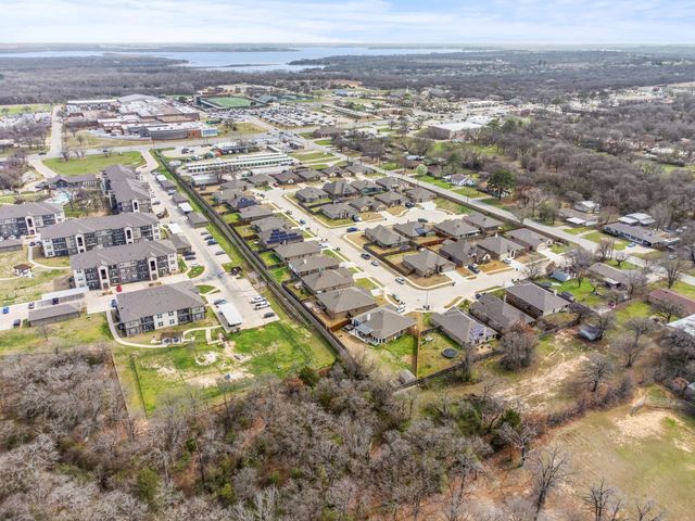 260 Marina Drive, Azle, TX 76020