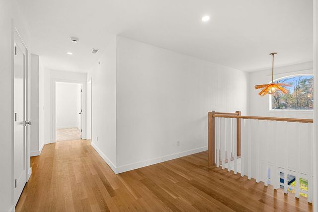 17 Lily Lane, Londonderry, NH 03053