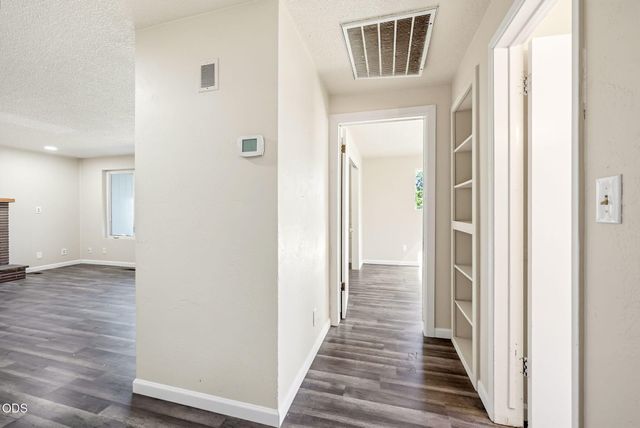 130 Sharon Drive, Phoenix, OR 97535