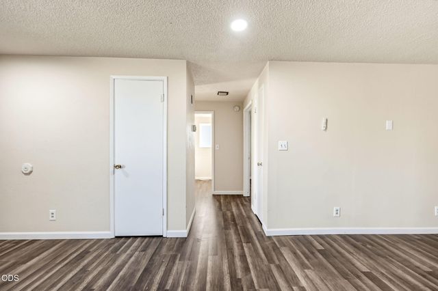 130 Sharon Drive, Phoenix, OR 97535