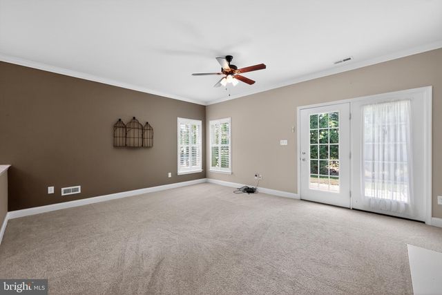 127 WEATHERBY LN, Glassboro, NJ 08028