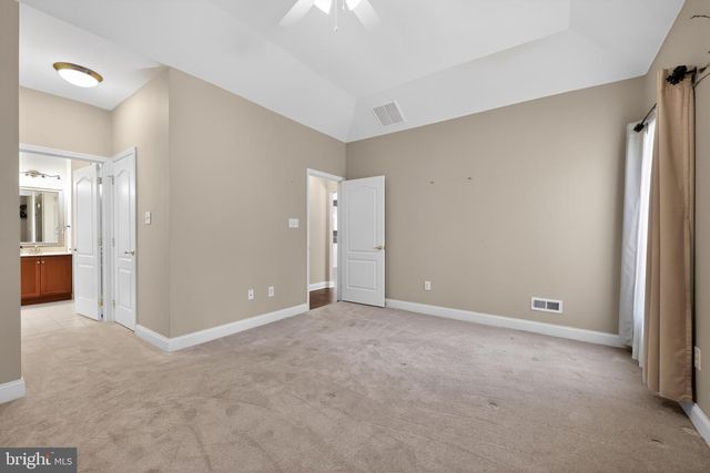 127 WEATHERBY LN, Glassboro, NJ 08028