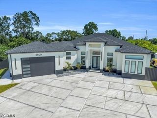 2500 2nd ST SW, Lehigh Acres, FL 33976