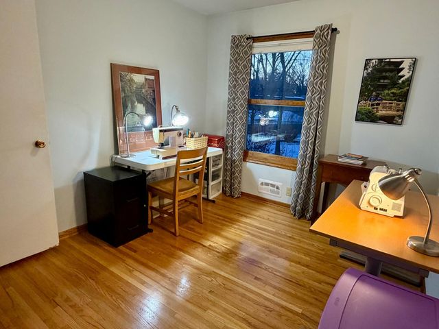 8425 Kell Avenue S, Bloomington, MN 55437