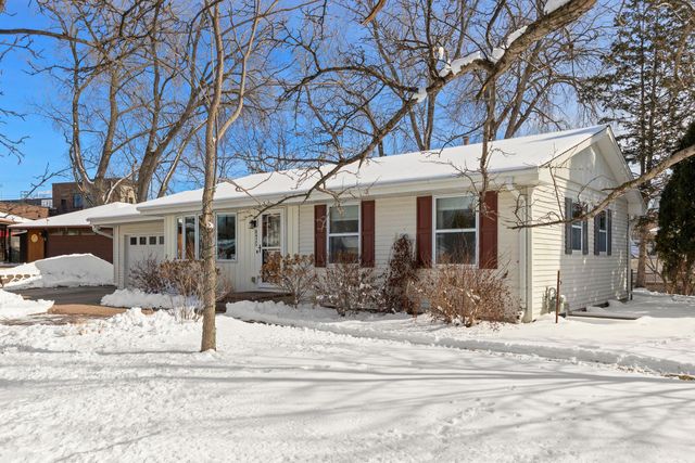 8425 Kell Avenue S, Bloomington, MN 55437