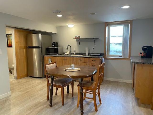 8425 Kell Avenue S, Bloomington, MN 55437