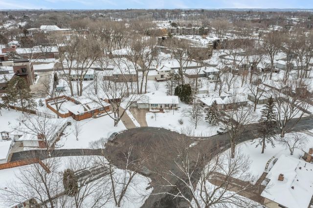 8425 Kell Avenue S, Bloomington, MN 55437