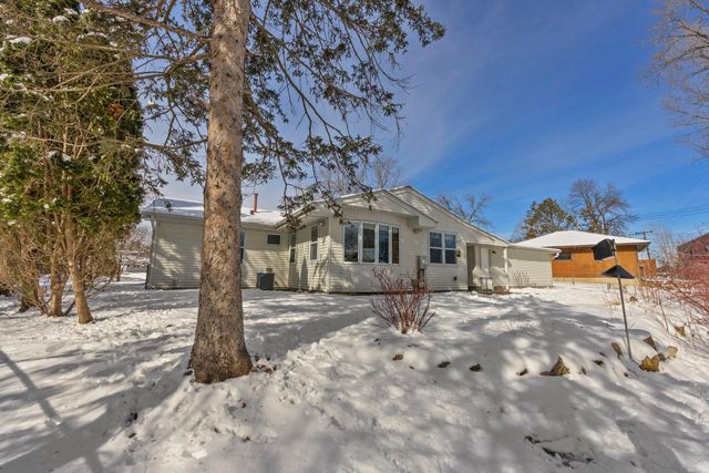 8425 Kell Avenue S, Bloomington, MN 55437