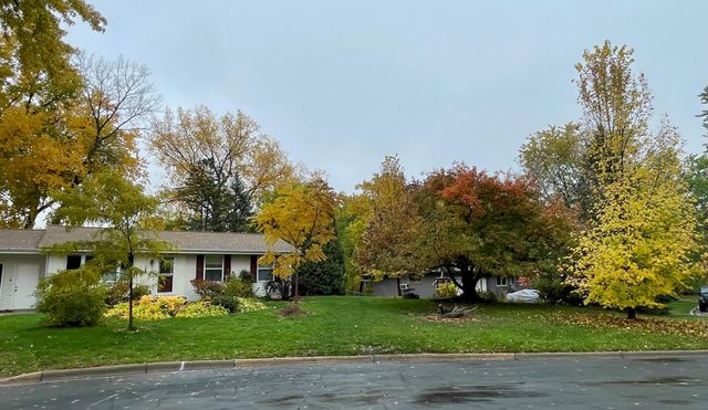 8425 Kell Avenue S, Bloomington, MN 55437