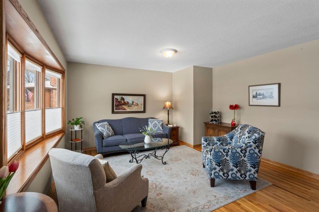 8425 Kell Avenue S, Bloomington, MN 55437