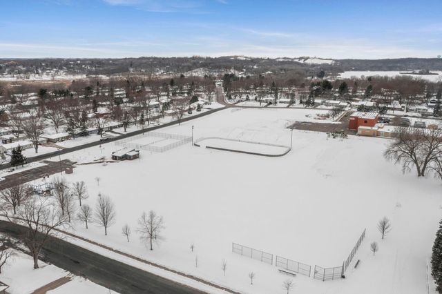 8425 Kell Avenue S, Bloomington, MN 55437