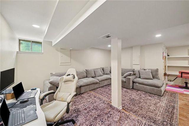 4927 Brockway Street, Shawnee, KS 66226