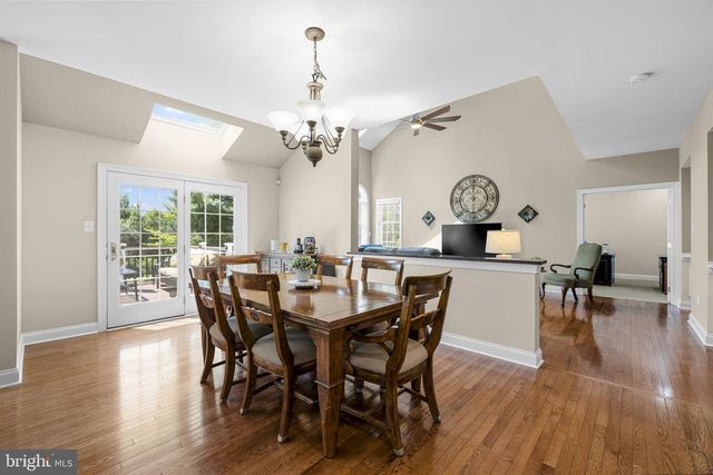 25785 FLYAWAY, Chantilly, VA 20152