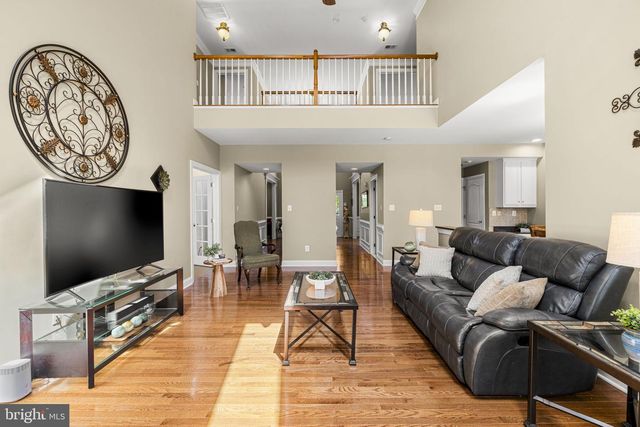 25785 FLYAWAY, Chantilly, VA 20152