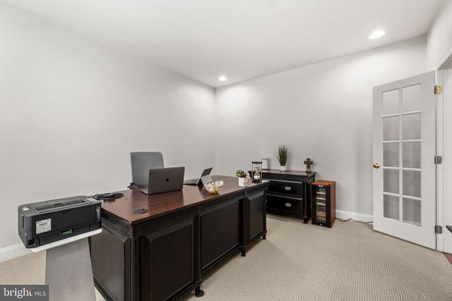 25785 FLYAWAY, Chantilly, VA 20152