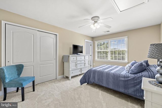25785 FLYAWAY, Chantilly, VA 20152