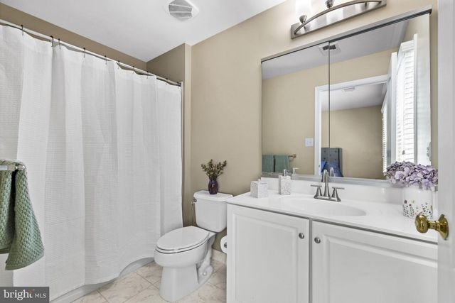 25785 FLYAWAY, Chantilly, VA 20152