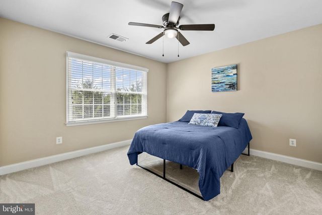 25785 FLYAWAY, Chantilly, VA 20152