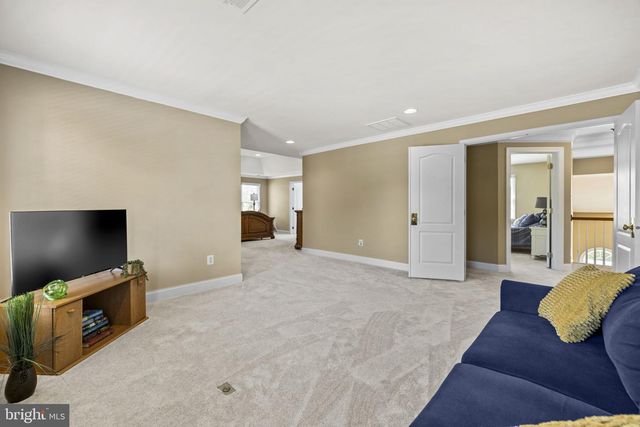 25785 FLYAWAY, Chantilly, VA 20152