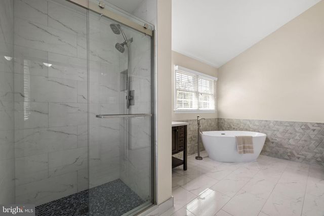 25785 FLYAWAY, Chantilly, VA 20152